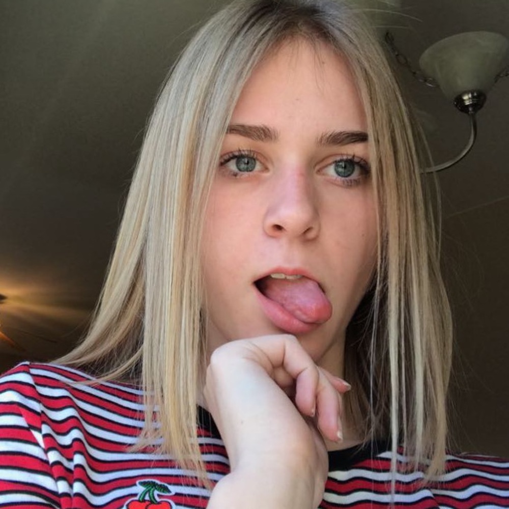 Meet your Posher, Maia